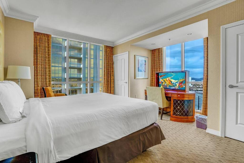 The Madonna At Mgm Signature Las Vegas Extérieur photo