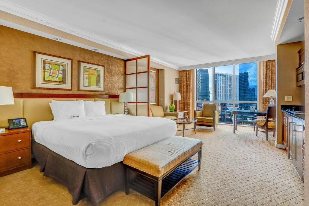 The Madonna At Mgm Signature Las Vegas Extérieur photo
